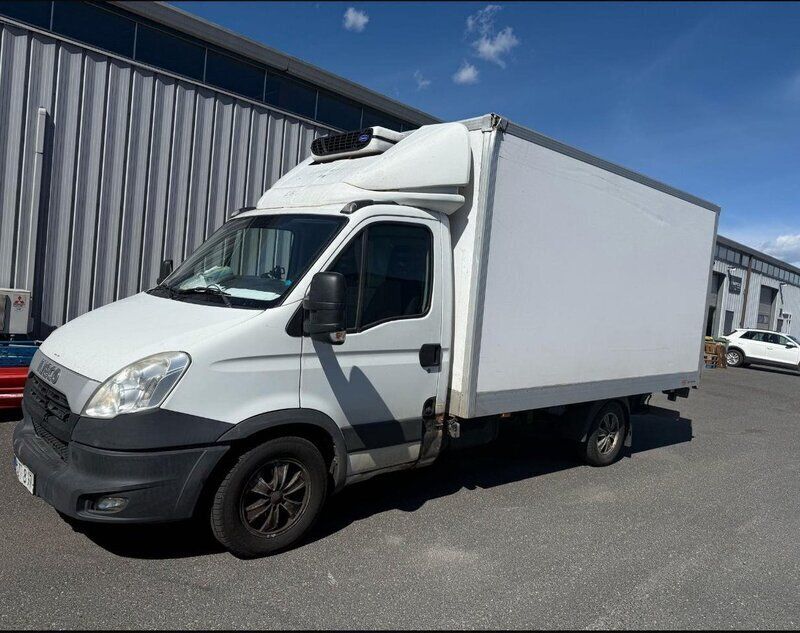 Vit Begagnad 2014 Iveco Daily | 110 000 kr - Bild 1/4