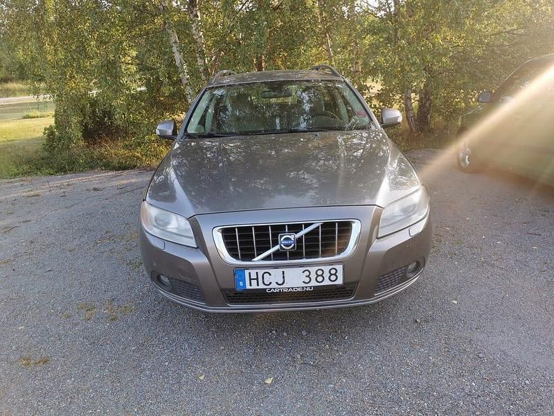 Begagnad Volvo V70 145 HK (106 kW) 2009 Kombi