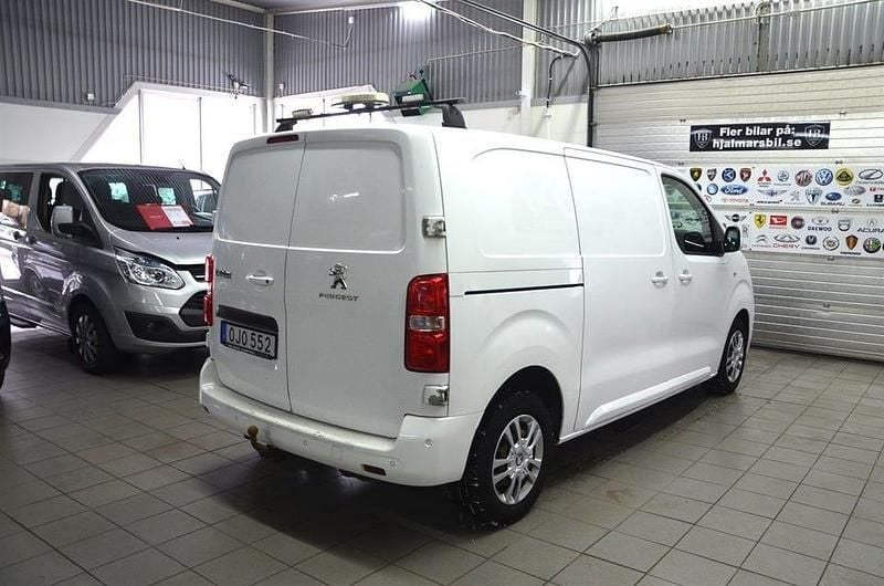 Begagnad Peugeot Expert 122 HK (89 kW) 2016 Van