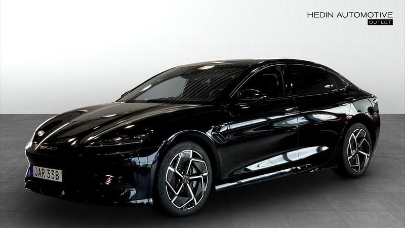 Svart (black) Begagnad 2023 BYD Seal Sedan | 419 900 kr - Bild 1/4