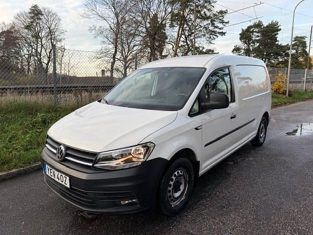Vit Begagnad 2018 VW Caddy Minibuss | 111 250 kr (Marknadspris) - Bild 1/4