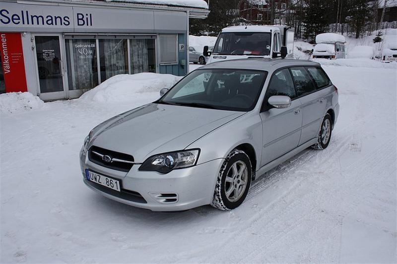 Såld Subaru Legacy 2.5 Kombi 2004, begagnad 2004, 14.000