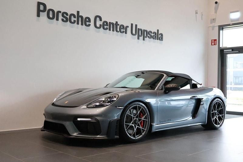 Flerfärgad Ny 2025 Porsche 718 Boxster Cab | 1 974 500 kr - Bild 1/4