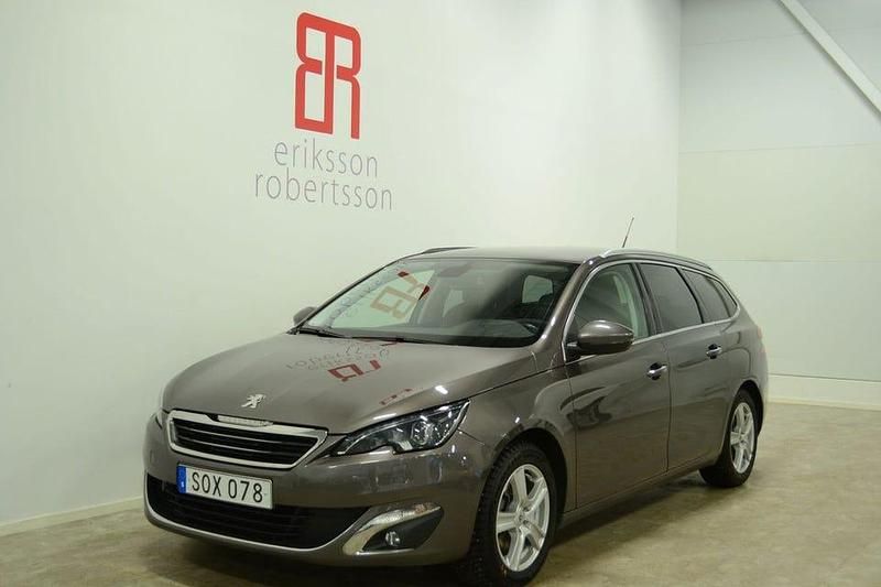 Grå Begagnad 2014 Peugeot 308 SW Allure Kombi | 99 900 kr (Dyr) - Bild 1/4