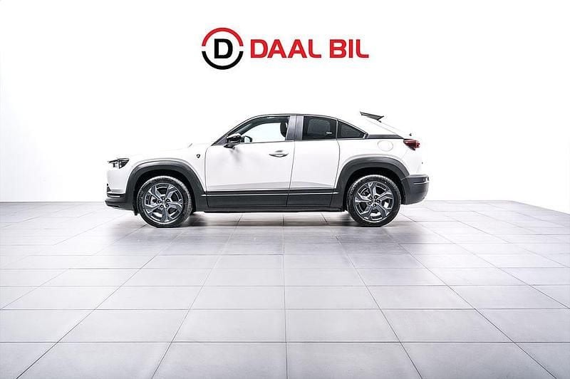 Begagnad Mazda MX30 Exclusive-Line 170 HK (125 kW) 2023 Vit SUV