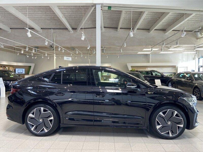 Begagnad Skoda Enyaq iV RS 219 kW (299 HK) 2023 Svart SUV