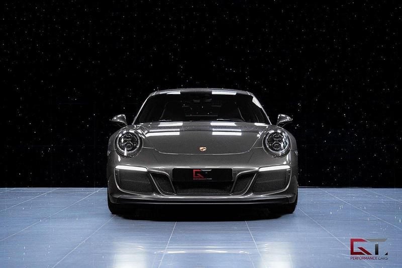 Begagnad Porsche 911 Carrera 4 GTS Sport 451 HK (331 kW) 2018 Agate grey metallic Sportkupé