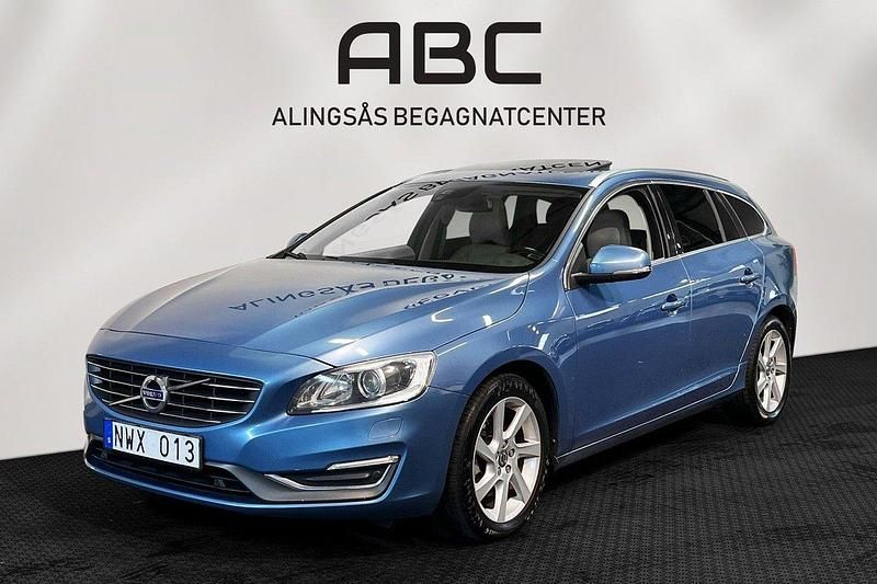 Blå Begagnad 2013 Volvo V60 Summum Kombi | 104 900 kr (Marknadspris) - Bild 1/4
