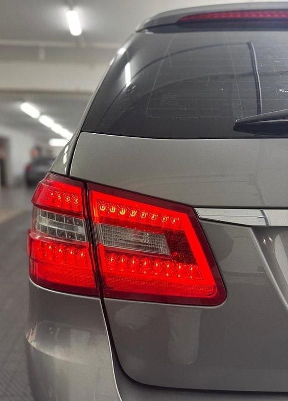 Begagnad Mercedes E220 AMG 170 HK (125 kW) 2010 Silver Kombi