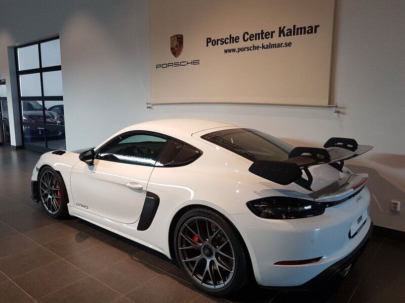 Begagnad Porsche 718 Cayman GT4 501 HK (368 kW) 2024 Vit Sportkupé