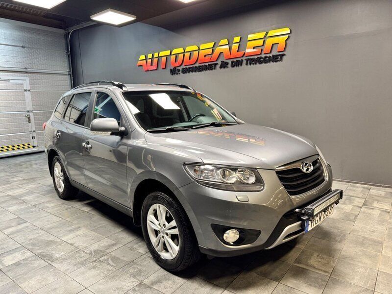 Silver Begagnad 2011 Hyundai Santa Fe SUV | 74 900 kr (Marknadspris) - Bild 1/4