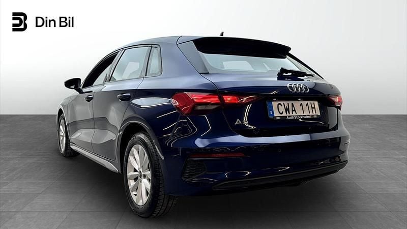 Begagnad Audi A3 Proline 150 HK (110 kW) 2023 Navarrablå metallic Sedan