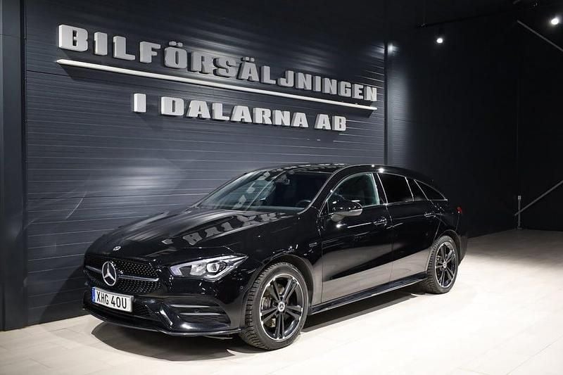 Svart Begagnad 2021 Mercedes CLA250 Shooting Brake AMG Kombi | 289 000 kr - Bild 1/4