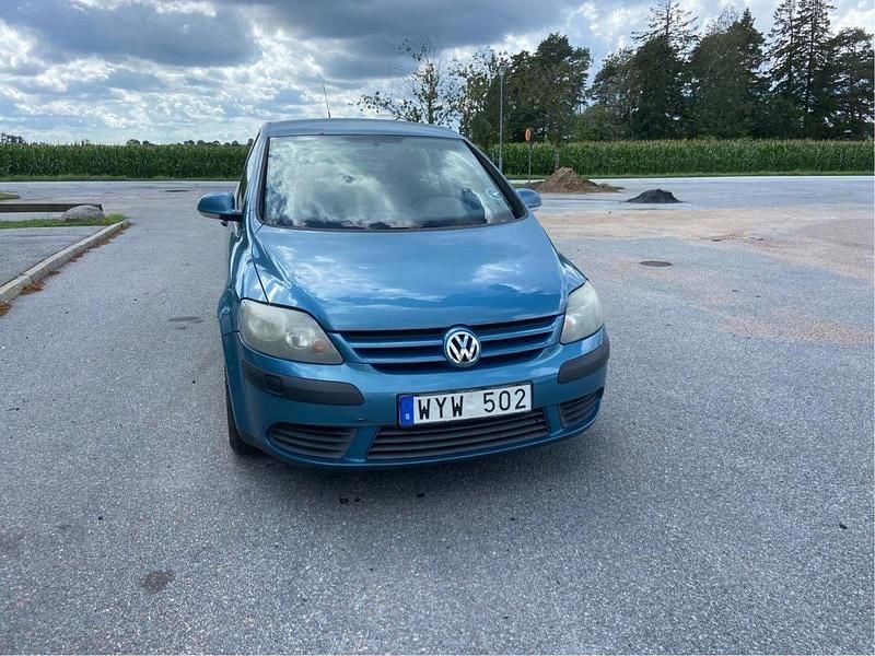 Blå Begagnad 2006 VW Golf Plus Cross Comfortline Minibuss | 26 000 kr (Bra pris) - Bild 1/4