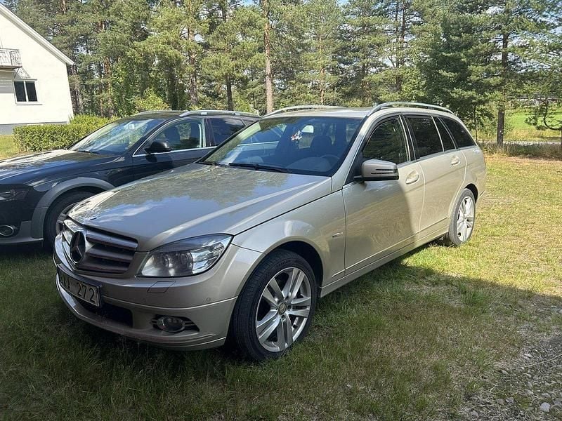 Brun Begagnad 2011 Mercedes C220 Kombi | 90 000 kr (Lite dyr) - Bild 1/4