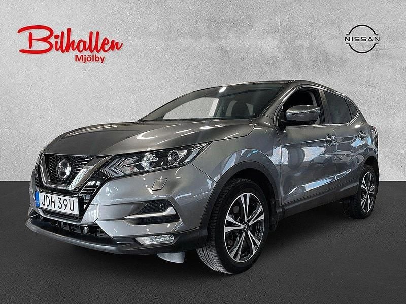 Grå Begagnad 2019 Nissan Qashqai N-Connecta SUV | 199 000 kr (Marknadspris) - Bild 1/4