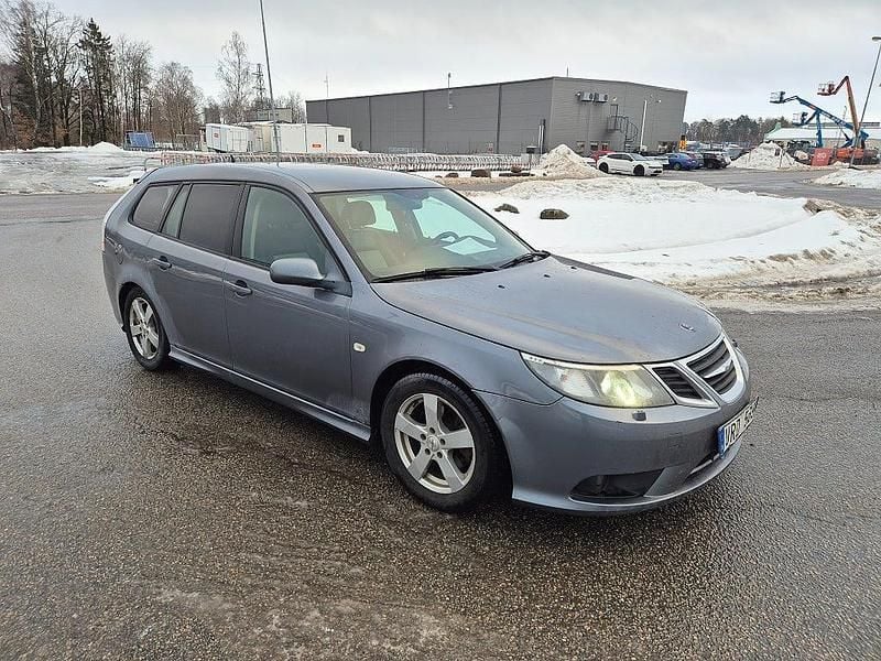 Grå Begagnad 2007 Saab 9-3 Vector Kombi | 12 900 kr (Marknadspris) - Bild 1/4