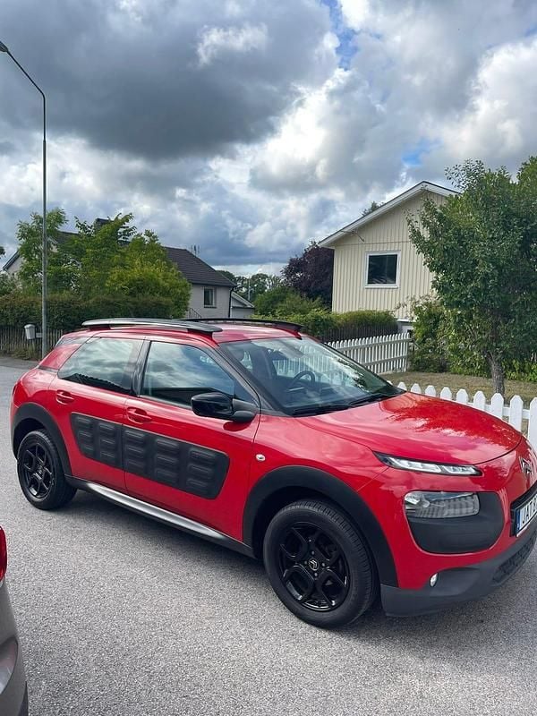 Begagnad 2015 Citroën C4 Cactus PureTech Halvkombi | 69 000 kr (Marknadspris) - Bild 1/1