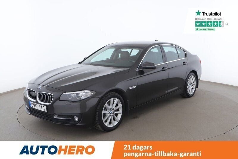 Brun Begagnad 2015 BMW 520 M Sport Sedan | 169 000 kr (Marknadspris) - Bild 1/4