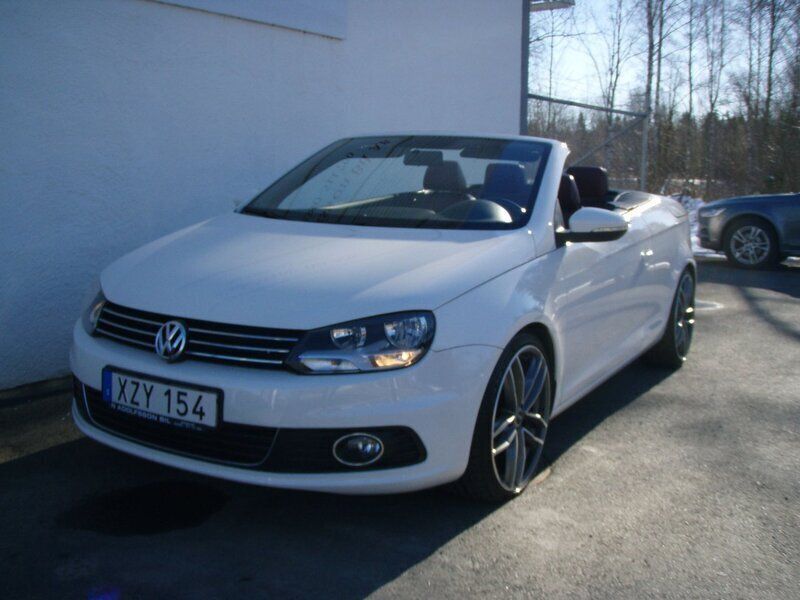 Vit Begagnad 2011 VW Eos Cab | 138 900 kr - Bild 1/4