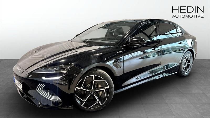 Svart (black) Ny 2024 BYD Seal Sedan | 637 400 kr (Superpris) - Bild 1/4