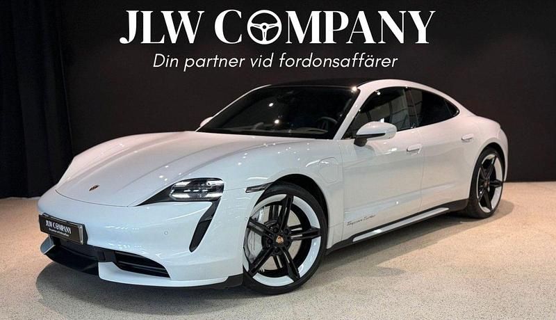 Begagnad 2020 Porsche Taycan Turbo Sedan | 789 000 kr - Bild 1/4
