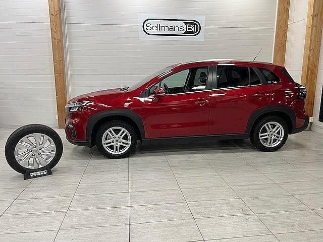 Röd Begagnad 2022 Suzuki SX4 S-Cross Halvkombi | 269 000 kr (Marknadspris) - Bild 1/4