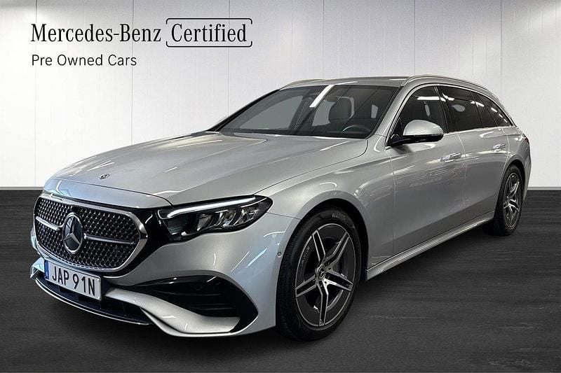 Silver Begagnad 2023 Mercedes E220 AMG Kombi | 529 000 kr (Marknadspris) - Bild 1/4