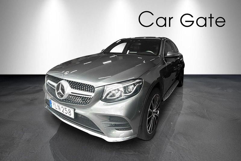 Grå Begagnad 2018 Mercedes GLC350 AMG line Sportkupé | 359 900 kr (Lite dyr) - Bild 1/4