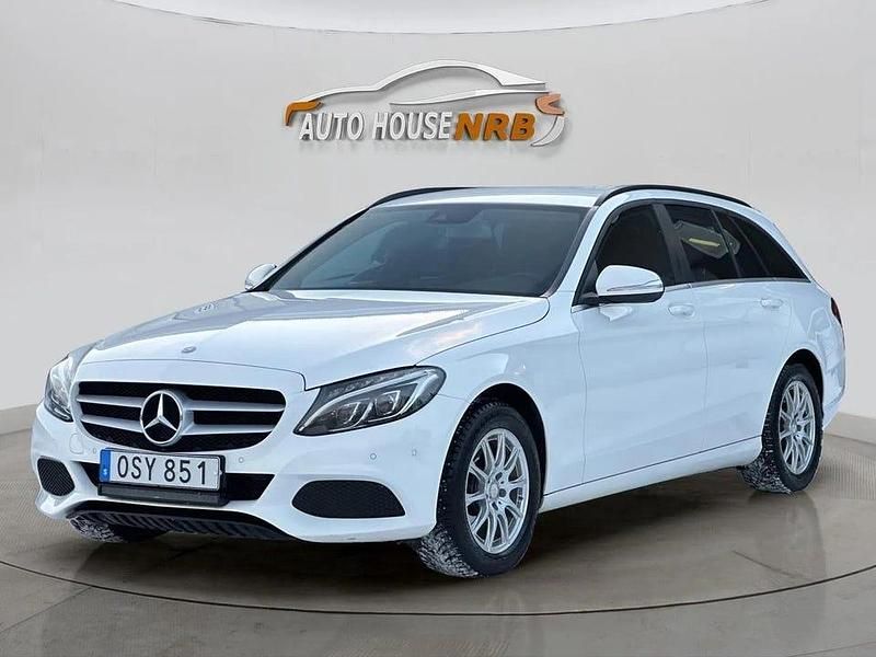 Begagnad Mercedes C220 170 HK (125 kW) 2015 Vit