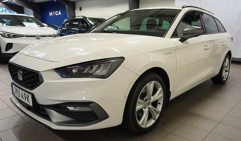 Begagnad Seat Leon ST FR 204 HK (150 kW) 2021 Vit Kombi