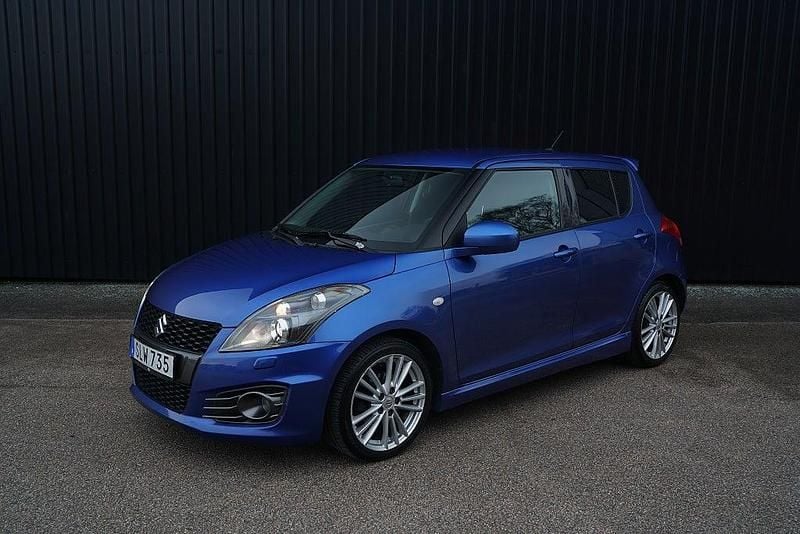 Blå Begagnad 2014 Suzuki Swift Sport Halvkombi | 84 990 kr (Marknadspris) - Bild 1/4