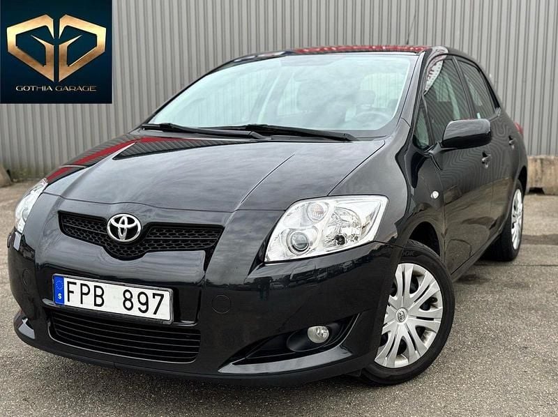 Svart Begagnad 2007 Toyota Auris Halvkombi | 59 900 kr (Marknadspris) - Bild 1/3
