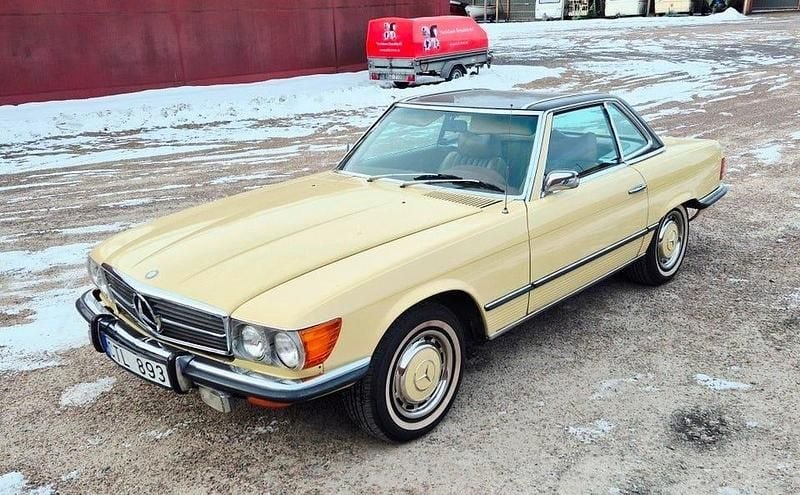 Begagnad Mercedes SL450 224 HK (164 kW) 1973 Gul Cab