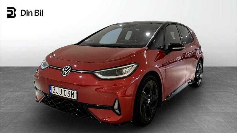 Mörkröd Begagnad 2024 VW ID.3 GTX Halvkombi | 559 900 kr - Bild 1/4