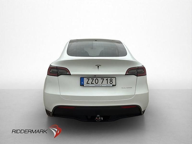 Begagnad Tesla Model Y Long Range AWD 378 kW (514 HK) 2023 Vit SUV