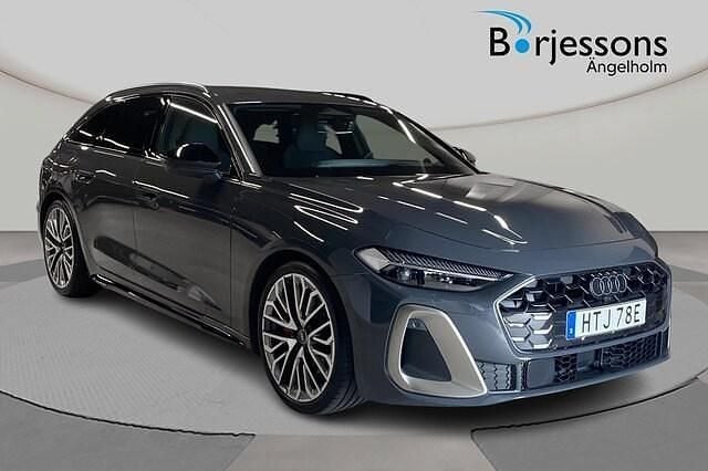 Magnetgrå Begagnad 2024 Audi A5 S-Line Sportkupé | 629 000 kr - Bild 1/4