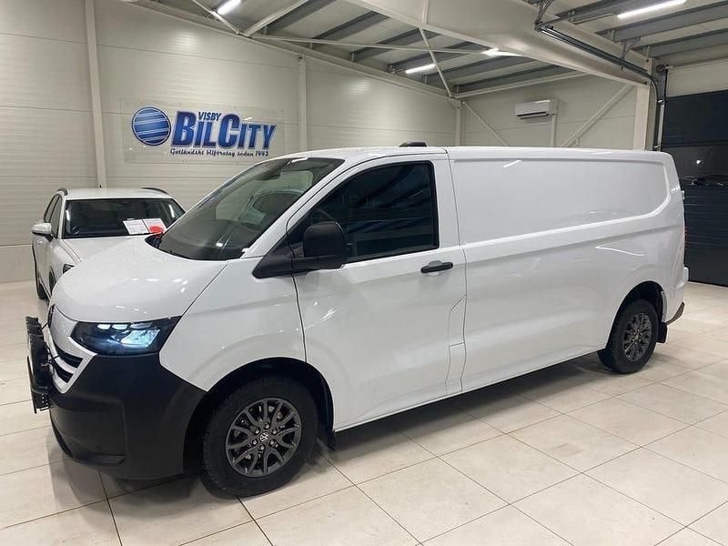 Vit Begagnad 2025 VW Transporter Van | 599 899 kr - Bild 1/4