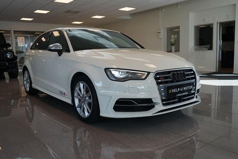 Vit Begagnad 2014 Audi S3 Halvkombi | 269 000 kr (Marknadspris) - Bild 1/4