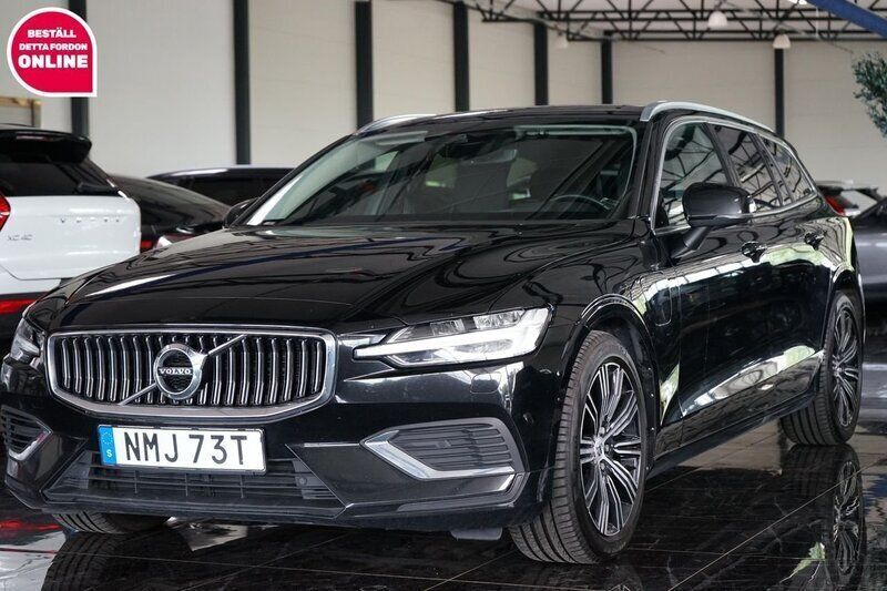 Svart Begagnad 2022 Volvo V60 Kombi | 269 500 kr (Bra pris) - Bild 1/4