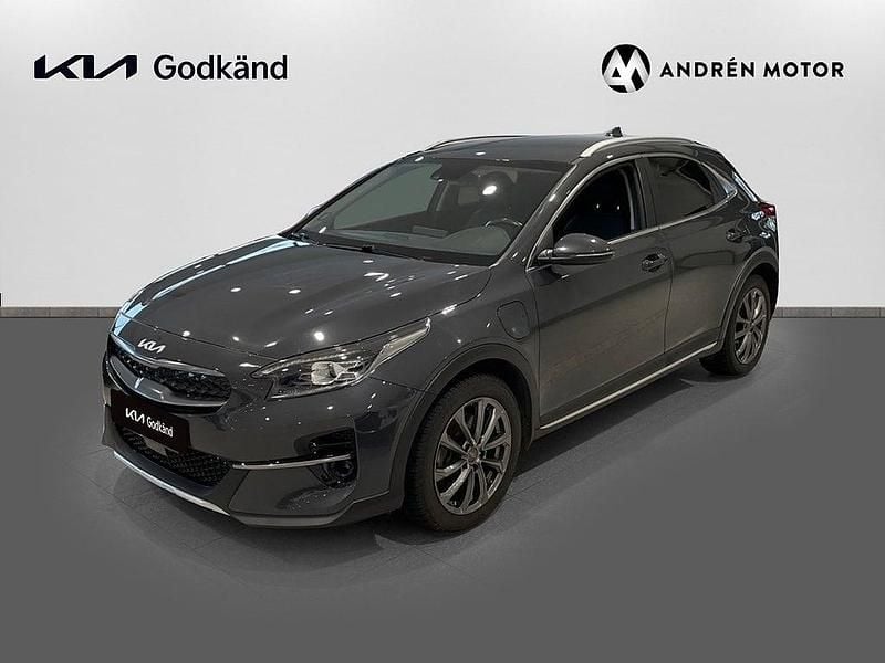 Grå Begagnad 2022 Kia XCeed Advance SUV | 239 900 kr (Marknadspris) - Bild 1/4