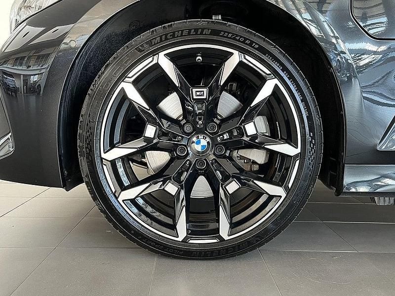Begagnad BMW 330e M Sport 184 HK (135 kW) 2025 Svart Kombi