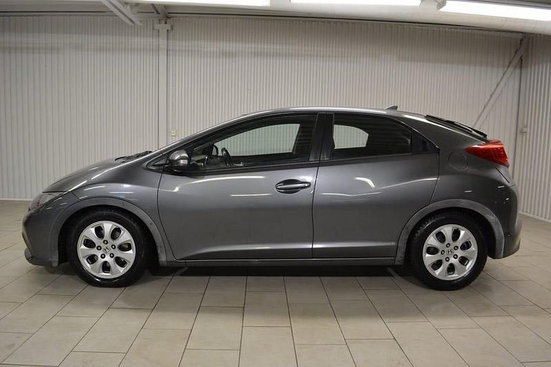 Begagnad Honda Civic Sport 150 HK (110 kW) 2012 Grå