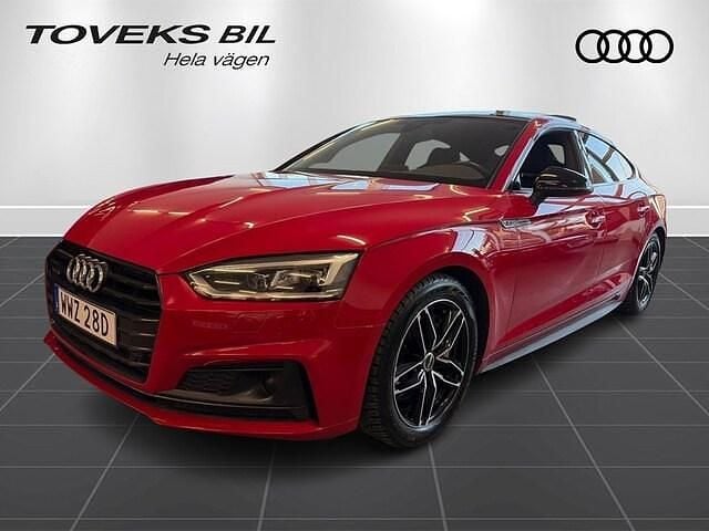 Tangoröd metallic Begagnad 2019 Audi A5 Sportback S-Line Halvkombi | 299 000 kr (Bra pris) - Bild 1/4