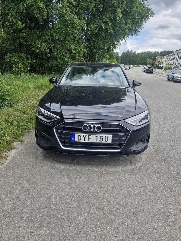 Svart Begagnad 2022 Audi A4 Proline Sedan | 289 000 kr (Marknadspris) - Bild 1/2