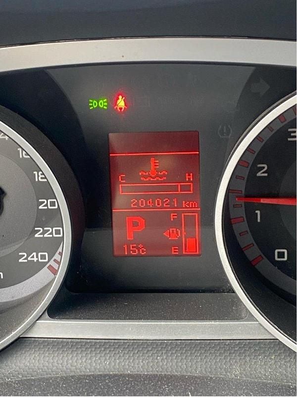 Svart Begagnad 2008 Mitsubishi Outlander SUV | 59 000 kr (Marknadspris) - Bild 1/4