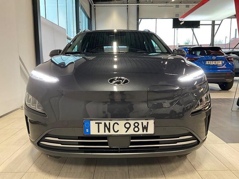 Begagnad Hyundai Kona Advanced 150 kW (204 HK) 2022 Gråmetallic SUV