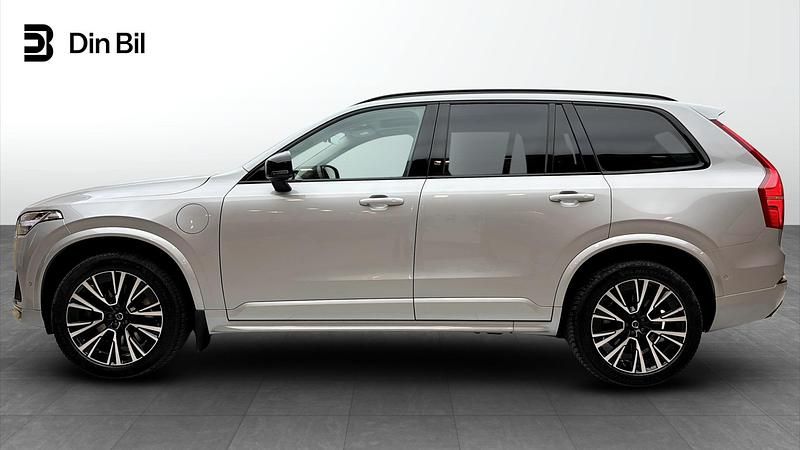 Begagnad Volvo XC90 310 HK (228 kW) 2022 Silver SUV