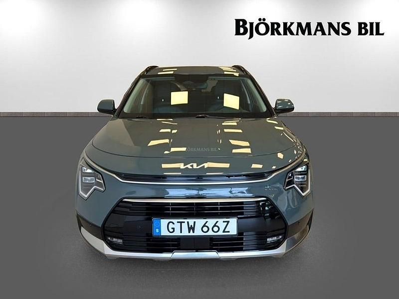 Begagnad Kia Niro Plus 105 HK (77 kW) 2023 Grön SUV