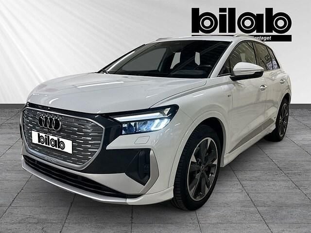 Glaciärvit metallic Begagnad 2023 Audi Q4 e-tron S-Line SUV | 429 000 kr (Marknadspris) - Bild 1/4